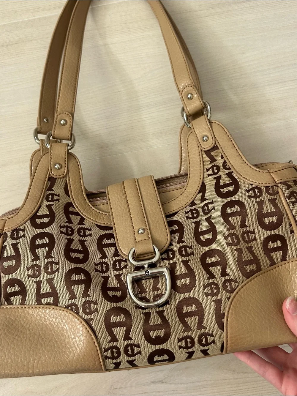 large aigner purse